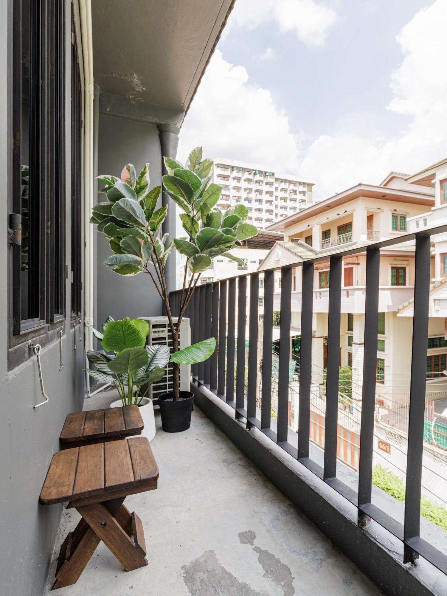 Wabisabi Bangkok 3 Min To Train Station Hotel Kültér fotó